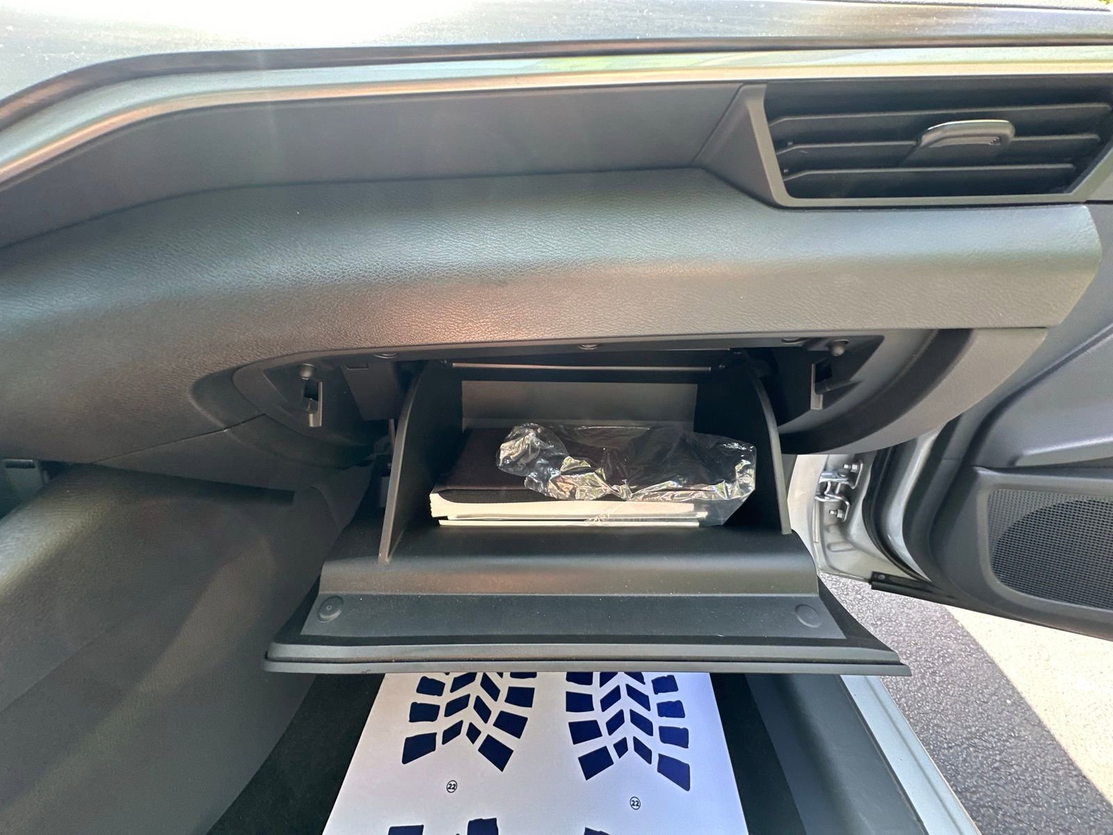 Used 2024 Nissan Altima 2.5 SV image 34