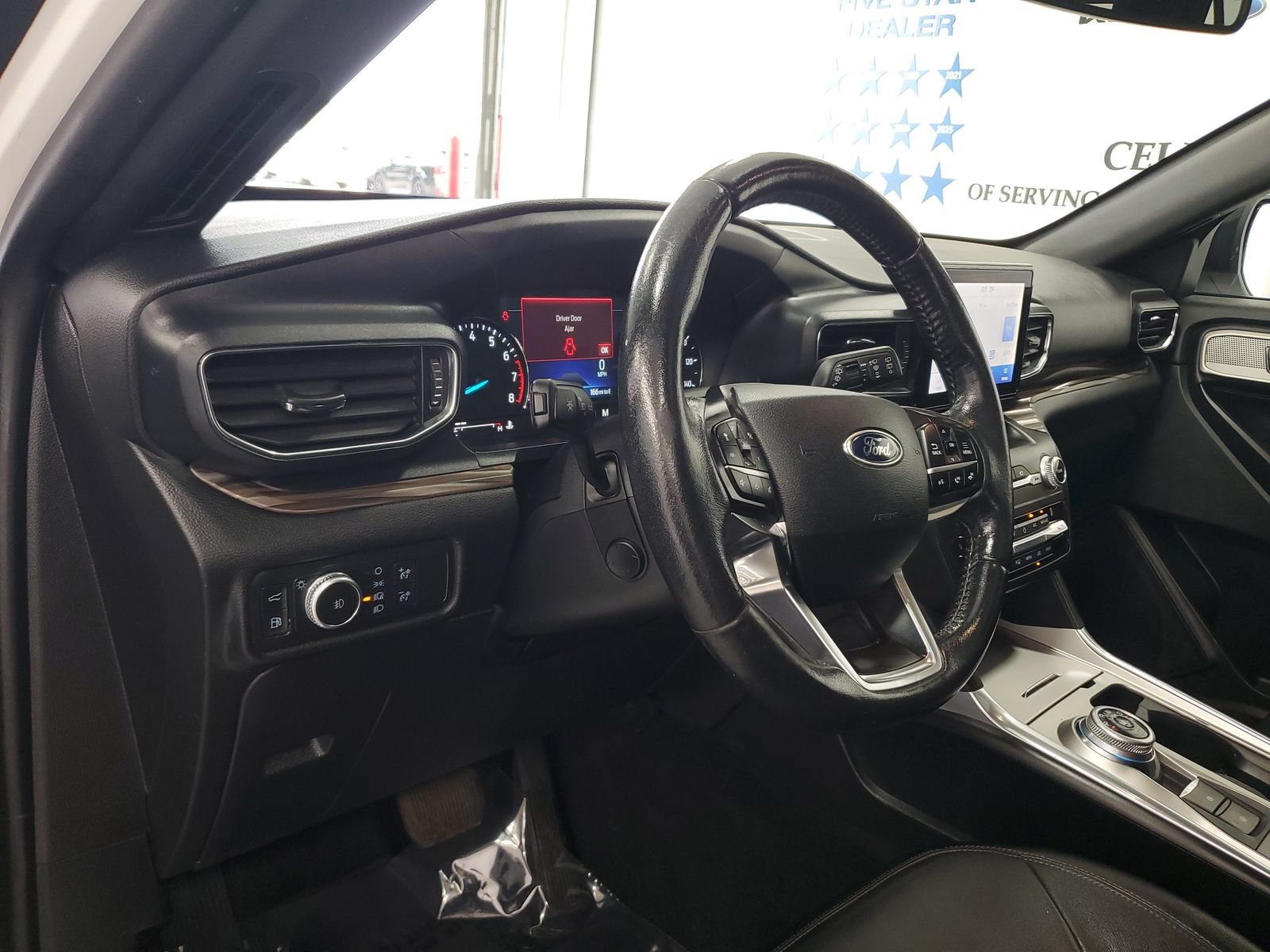 Certified 2020 Ford Explorer Limited w/ Hybrid Equipment Group 310A AWD/4WD image 18
