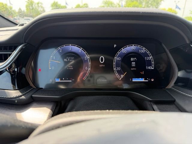 Used 2023 Jeep Grand Cherokee L Overland w/ Luxury Tech Group IV AWD/4WD image 12