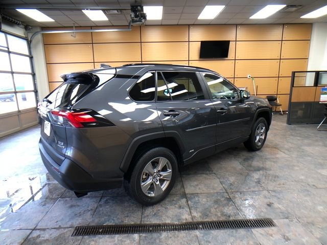 Used 2023 Toyota RAV4 XLE image 5