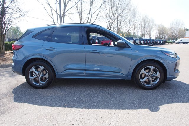 Certified 2023 Ford Escape ST-Line w/ Tech Pack #1 image 5