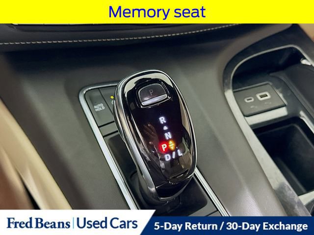 Used 2023 Cadillac Escalade Premium Luxury image 22