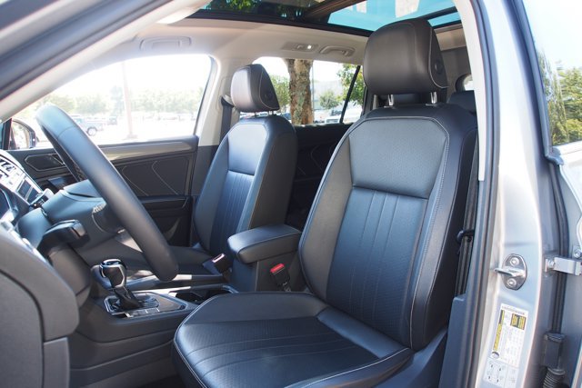 Used 2022 Volkswagen Tiguan SE FWD image 18