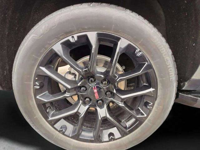 Used 2023 GMC Yukon XL Denali AWD/4WD image 37