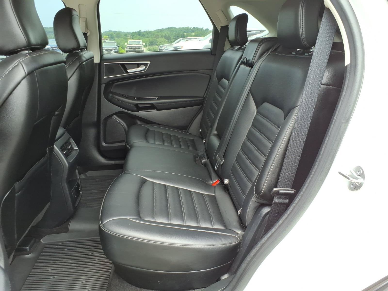 Certified 2020 Ford Edge SEL w/ Convenience Package AWD/4WD image 9