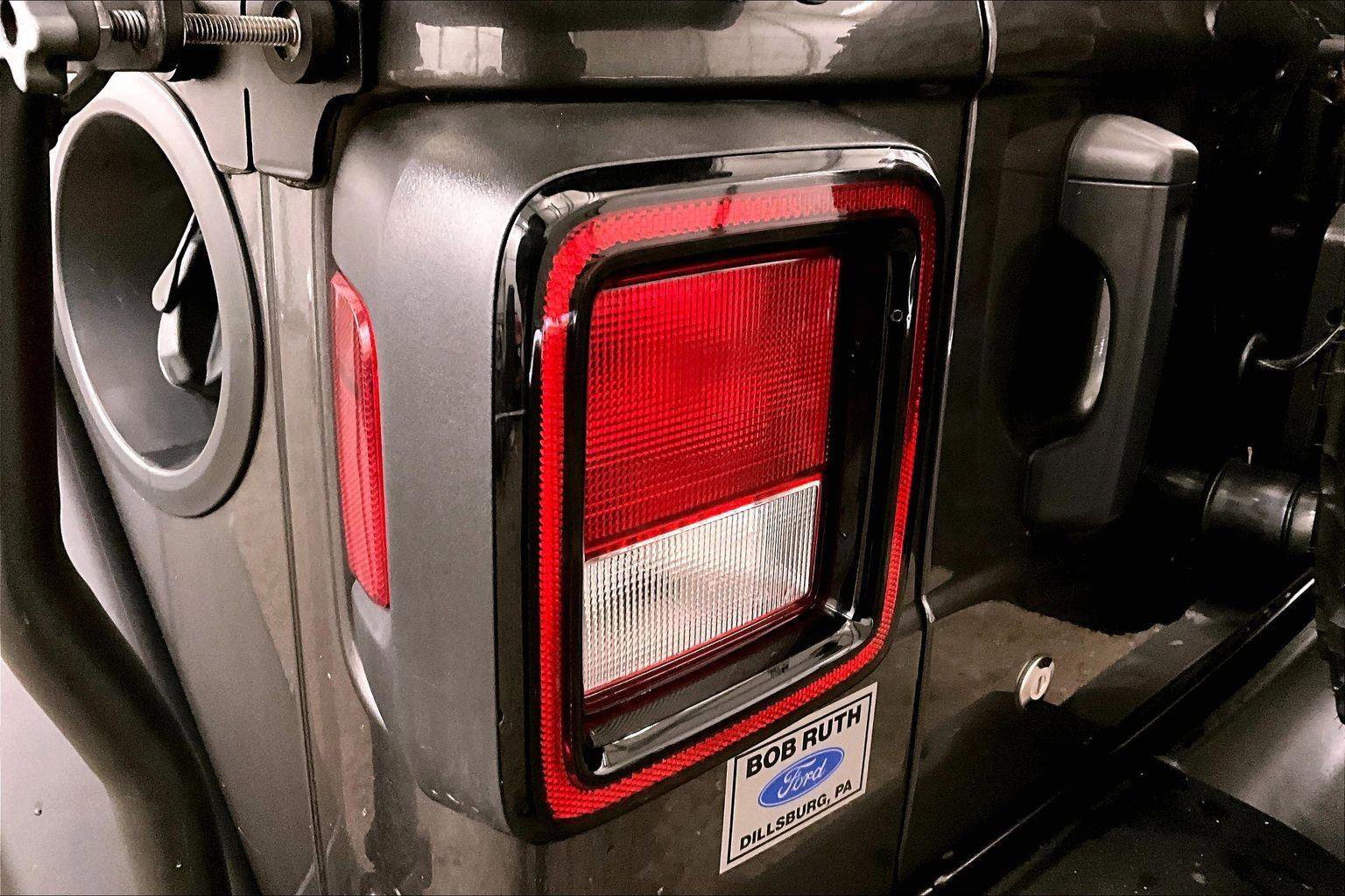 Used 2022 Jeep Wrangler Unlimited Sport image 28