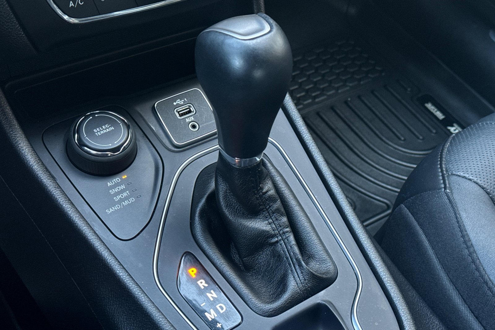 Used 2020 Jeep Cherokee High Altitude image 21