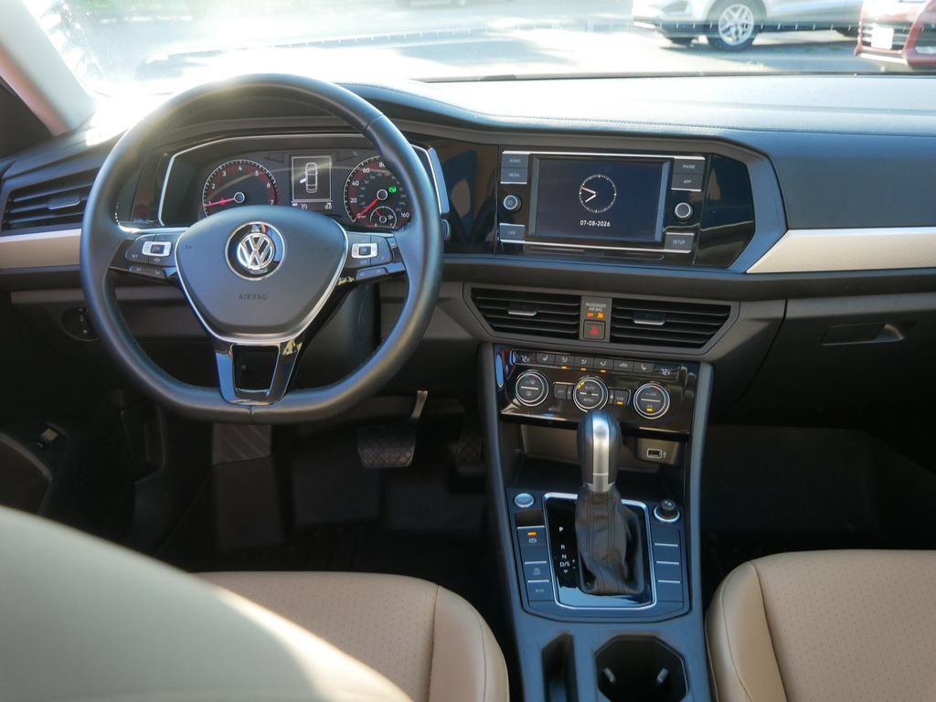 Used 2019 Volkswagen Jetta SE FWD image 18