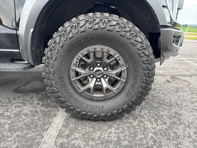 Certified 2022 Ford F150 Raptor w/ Raptor 37 Performance Package AWD/4WD image 12
