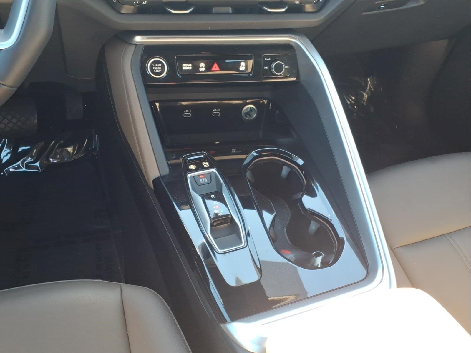 Used 2025 Audi Q5 Premium w/ Convenience Package AWD/4WD image 18
