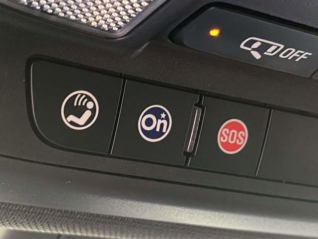 Used 2022 Chevrolet Traverse RS image 35