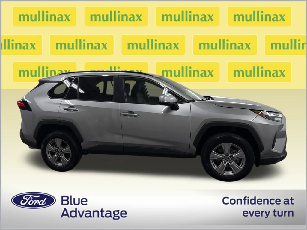 Used 2023 Toyota RAV4 XLE image 6