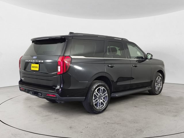 Certified 2025 Ford Expedition Active AWD/4WD image 5