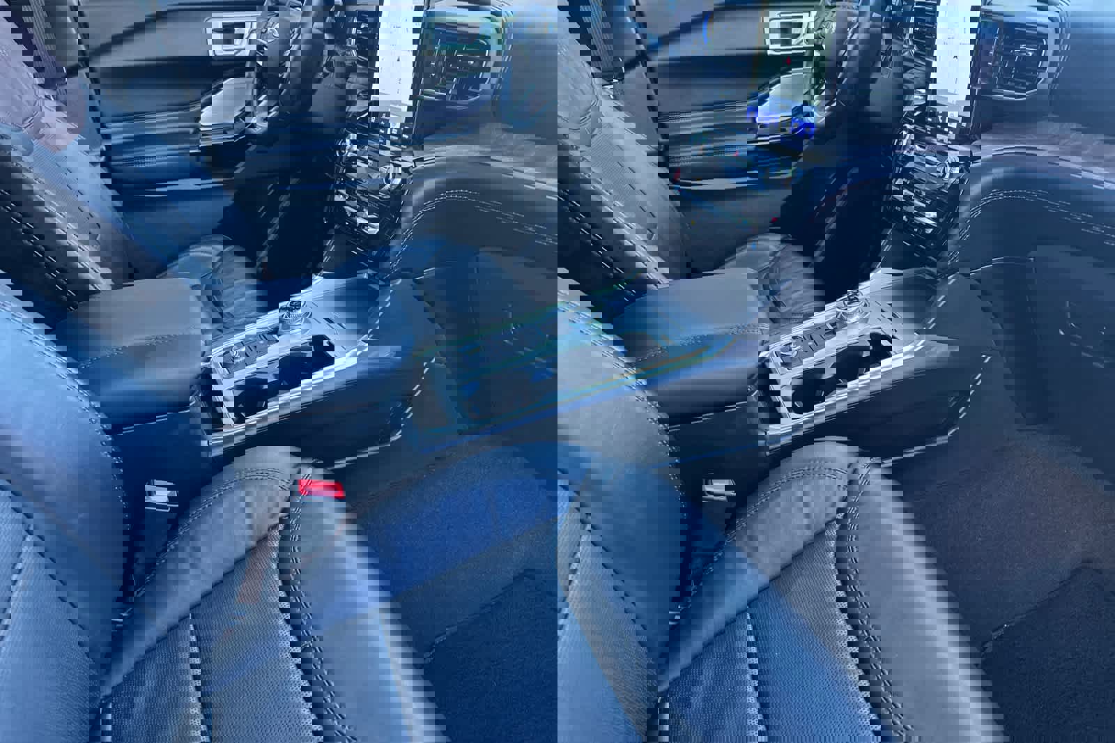 Certified 2023 Ford Explorer Platinum w/ Technology Package image 17