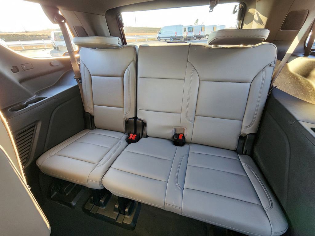 Used 2023 Chevrolet Tahoe Z71 w/ Luxury Package image 26