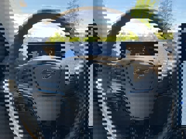 Certified 2025 Ford Mustang Mach-E Premium image 27