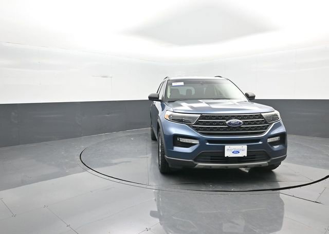Certified 2020 Ford Explorer XLT w/ Equipment Group 202A image 2