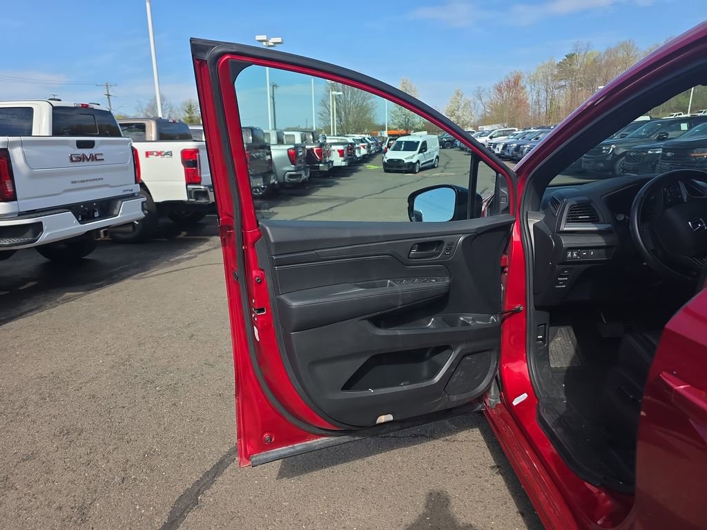 Used 2025 Honda Odyssey Sport-L image 18