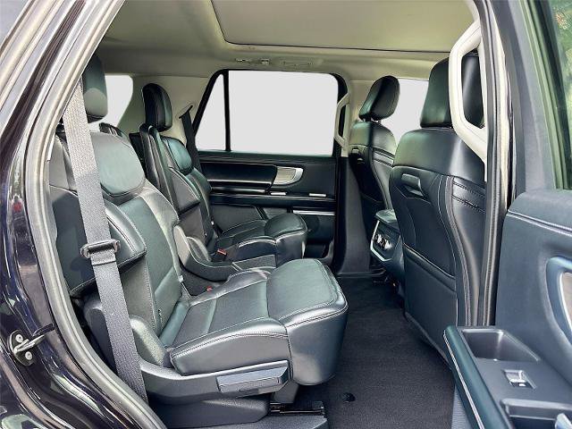 Certified 2025 Ford Expedition Platinum AWD/4WD image 32