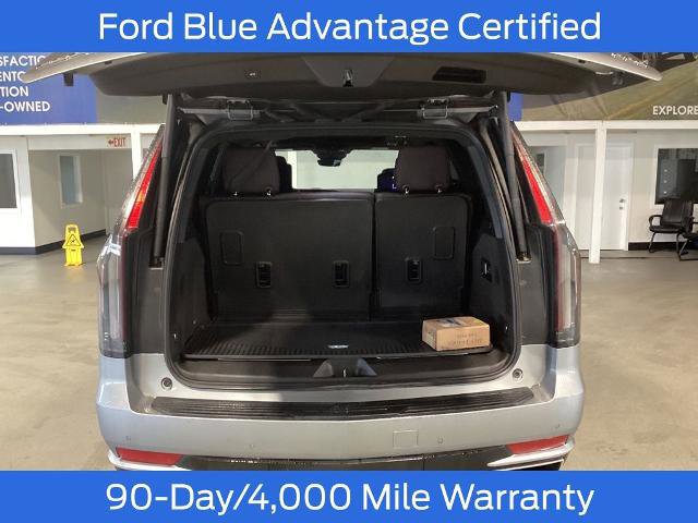 Used 2023 Cadillac Escalade Premium Luxury Platinum image 6