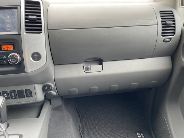 Used 2021 Nissan Frontier SV w/ Midnight Edition Floor Mats AWD/4WD image 18