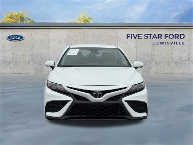 Used 2024 Toyota Camry SE image 8
