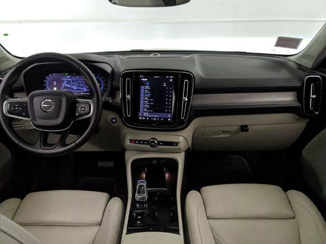 Used 2023 Volvo XC40 B5 Ultimate w/ Climate Package image 7