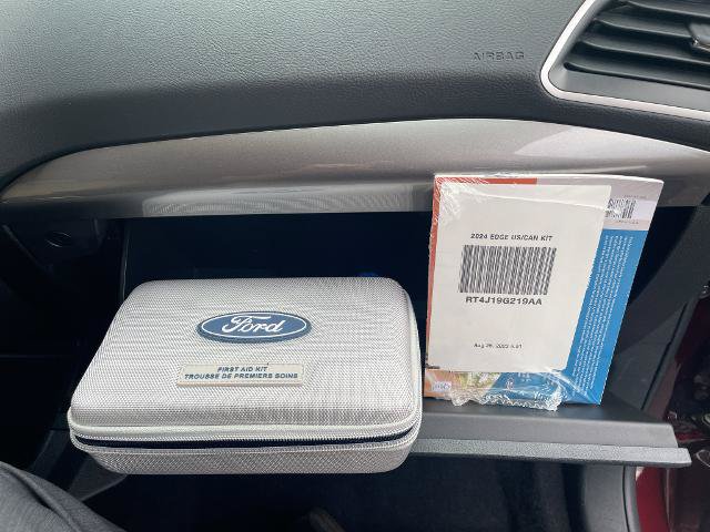 Certified 2024 Ford Edge SEL w/ Convenience Package AWD/4WD image 16