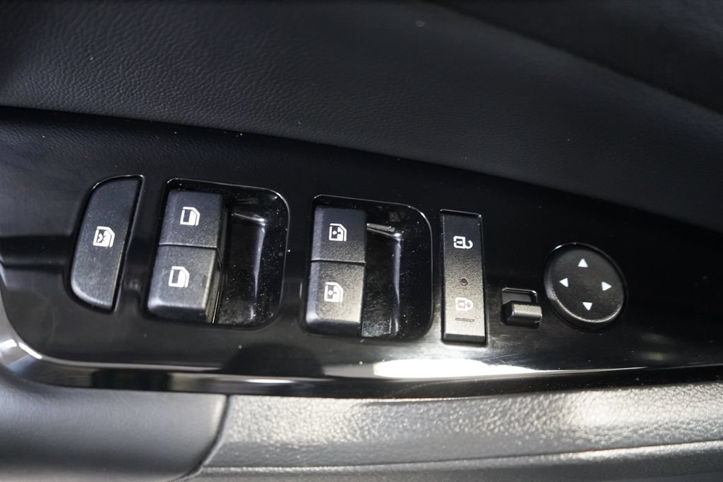 Used 2024 Kia Sportage SX FWD image 31