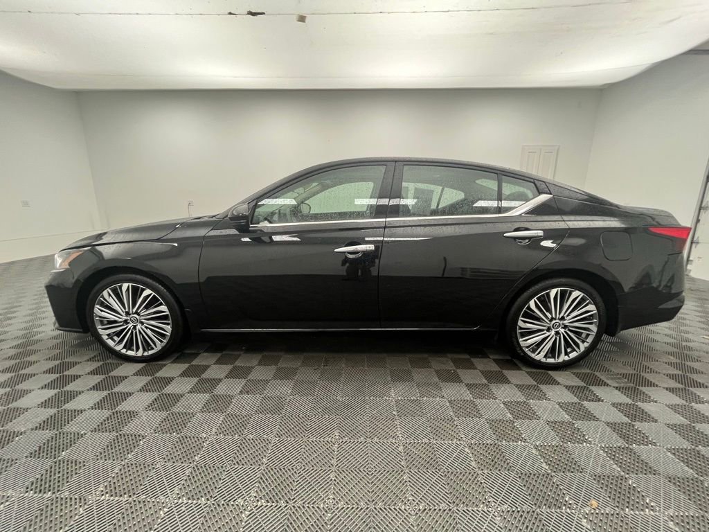 Used 2024 Nissan Altima 2.5 SL image 13