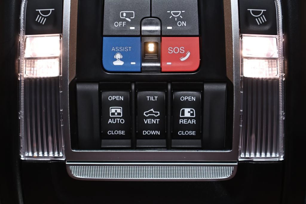Used 2024 RAM 3500 Limited w/ Towing Technology Group AWD/4WD image 42