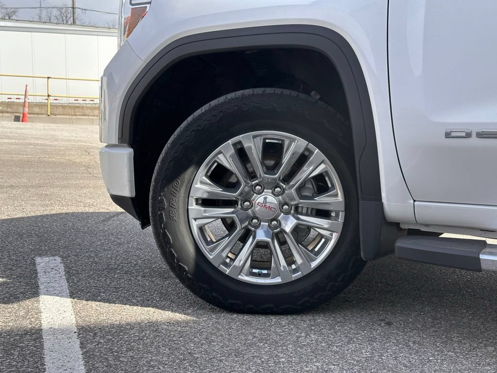 Used 2022 GMC Sierra 1500 Denali w/ Driver Alert Package II AWD/4WD image 10