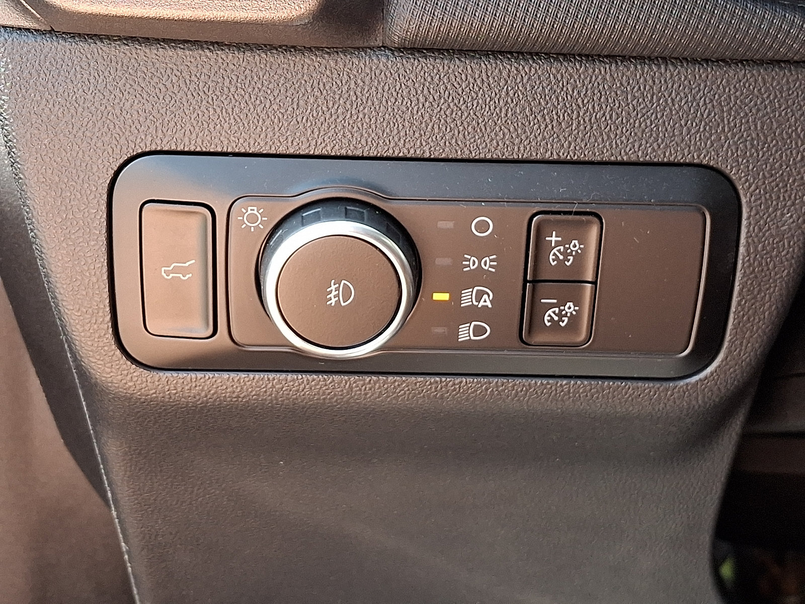 Certified 2025 Ford Bronco Sport Outer Banks w/ Outer Banks Tech Package+ AWD/4WD image 28