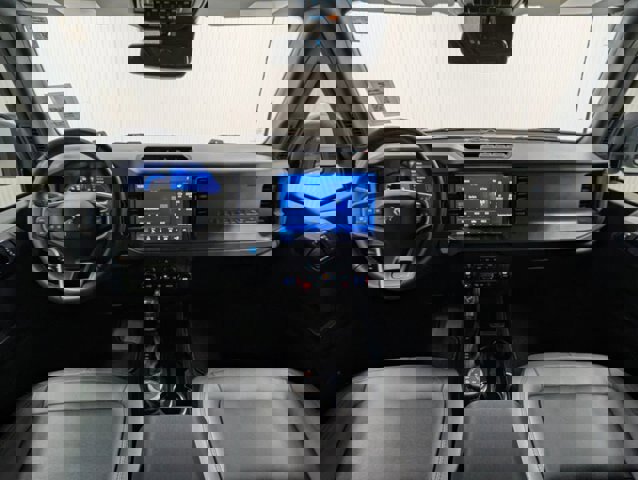 Certified 2024 Ford Bronco Black Diamond image 6