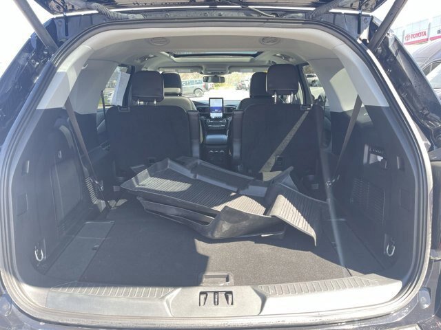 Certified 2023 Ford Explorer Limited w/ Limited Technology Package AWD/4WD image 16