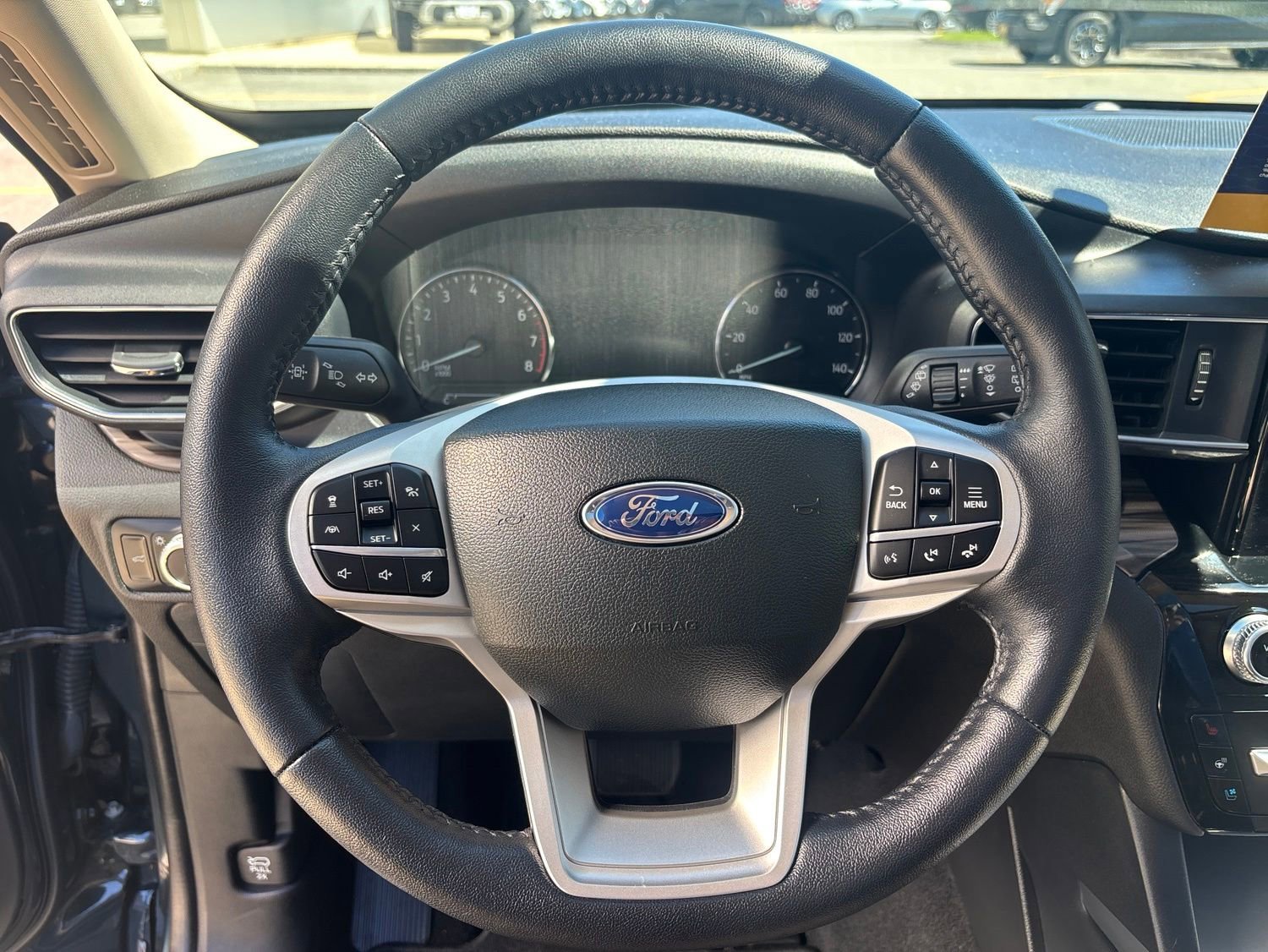 Certified 2023 Ford Explorer Limited w/ Limited Technology Package AWD/4WD image 18