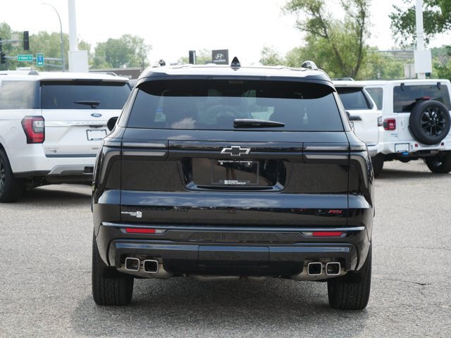 Used 2025 Chevrolet Traverse RS w/ LPO, Floor Liner Package AWD/4WD image 5