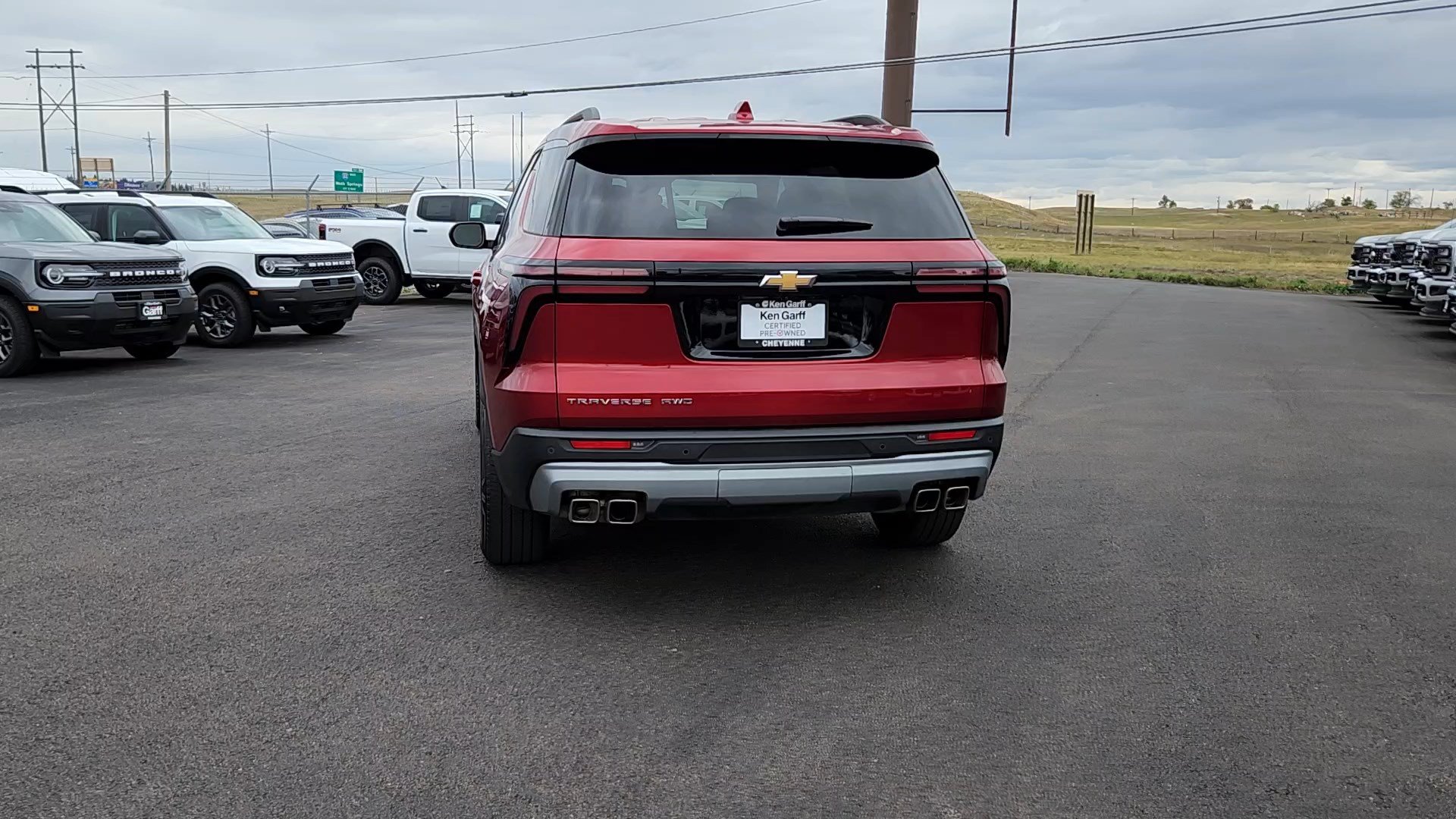 Used 2026 Chevrolet Traverse LT AWD/4WD image 3