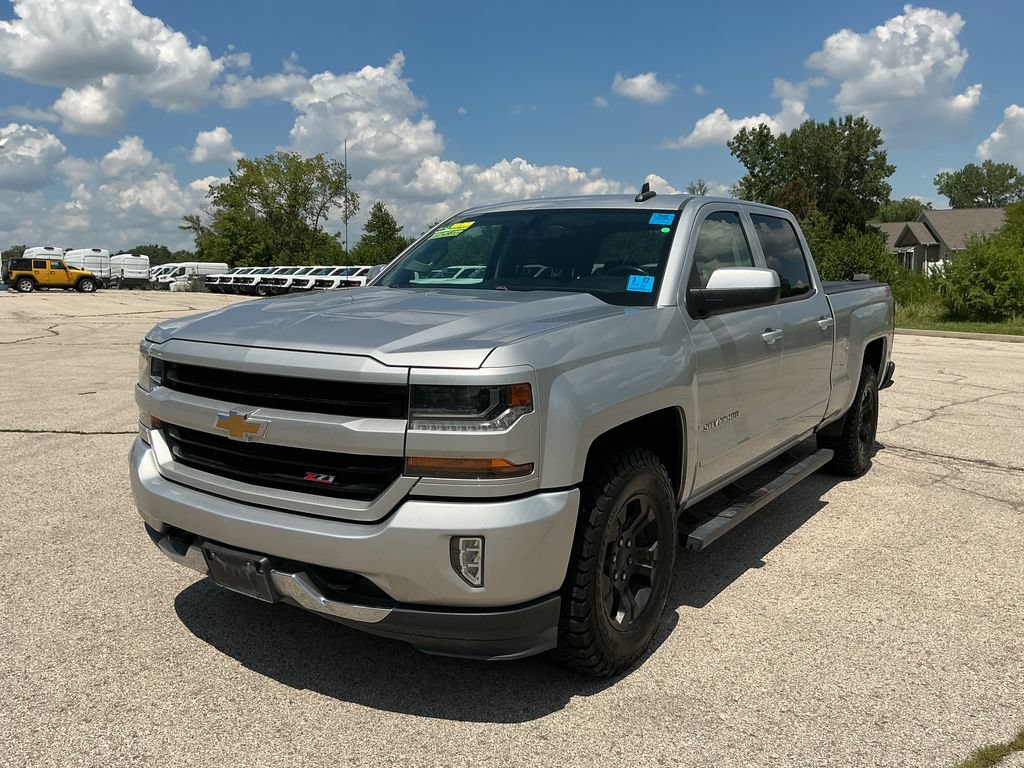 Used 2018 Chevrolet Silverado 1500 LT w/ All Star Edition AWD/4WD image 2