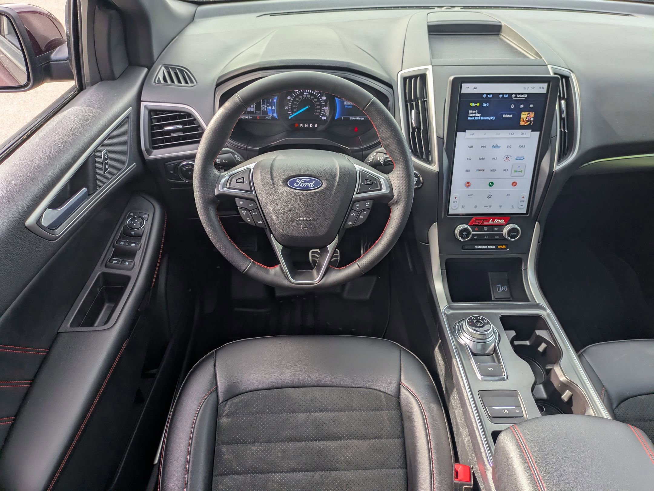 Certified 2023 Ford Edge ST-Line image 33