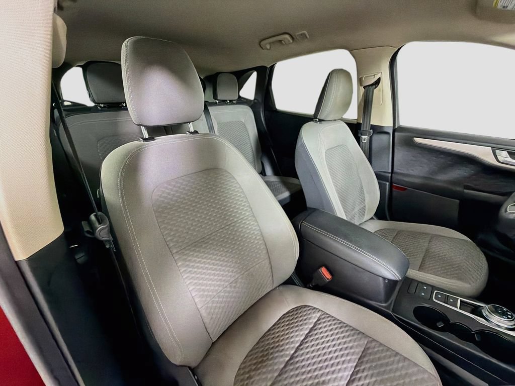 Certified 2020 Ford Escape SE FWD image 30