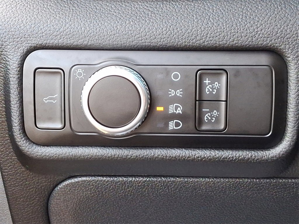 Certified 2023 Ford Explorer XLT image 24