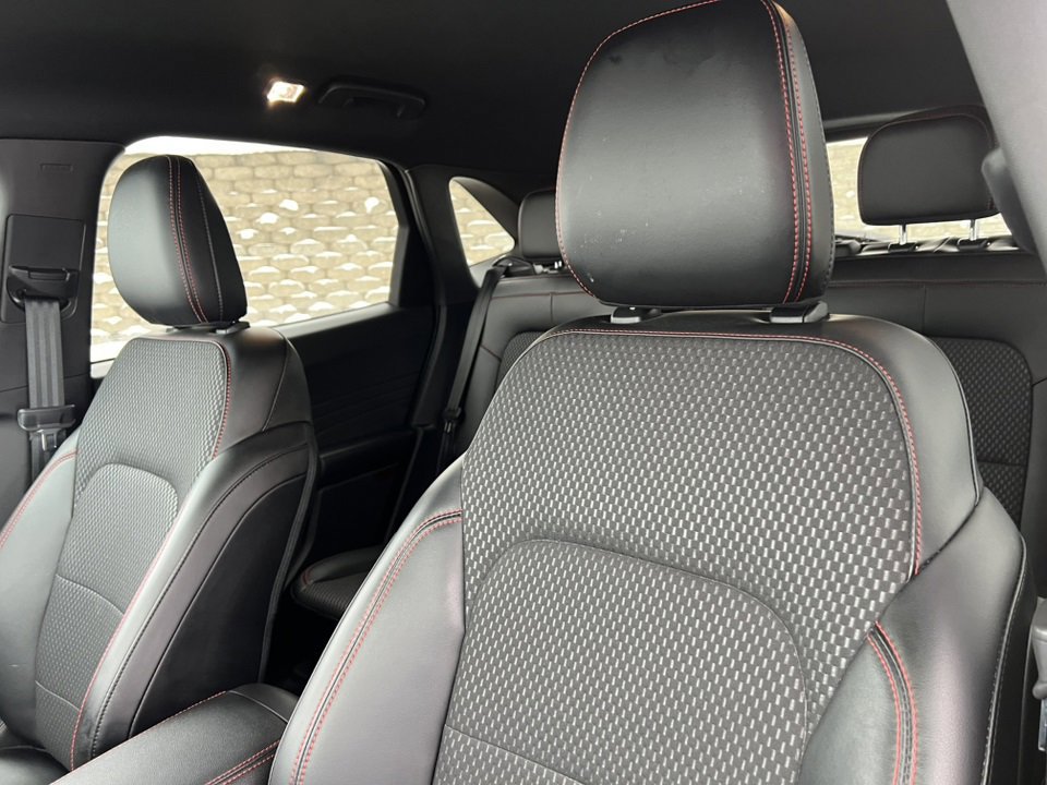 Certified 2023 Ford Escape ST-Line w/ Tech Pack #1 image 16