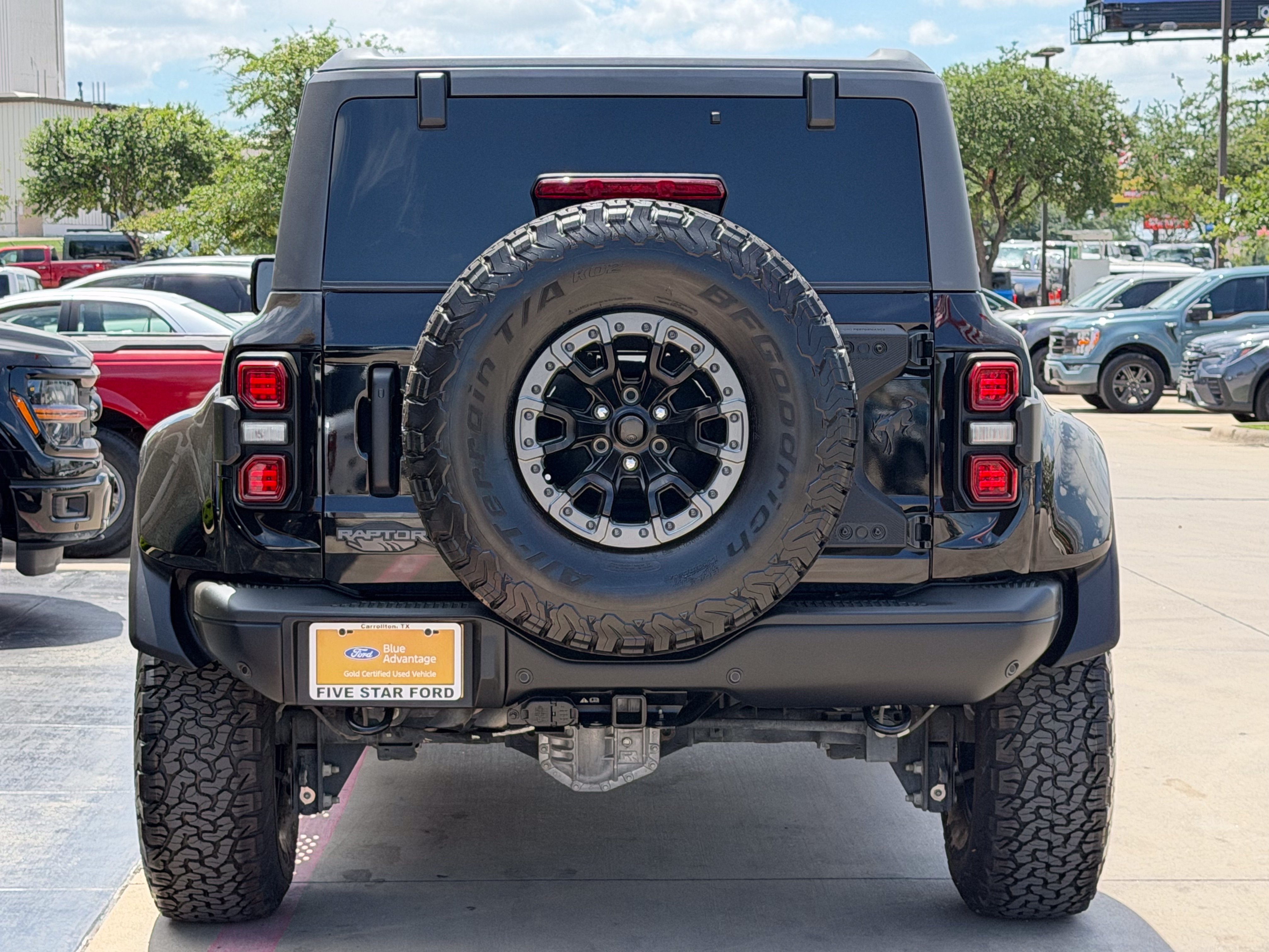 Certified 2024 Ford Bronco Raptor w/ Interior Carbon Fiber Pack 6 AWD/4WD image 5