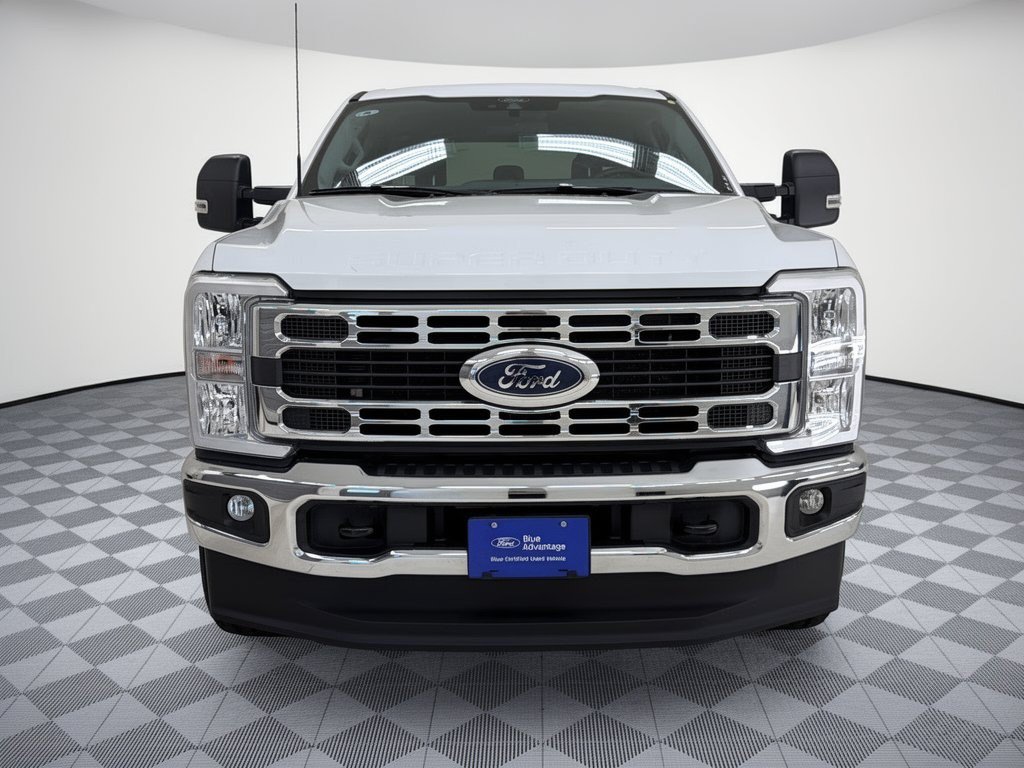 Certified 2025 Ford F250 XLT w/ FX4 Off-Road Package AWD/4WD image 6