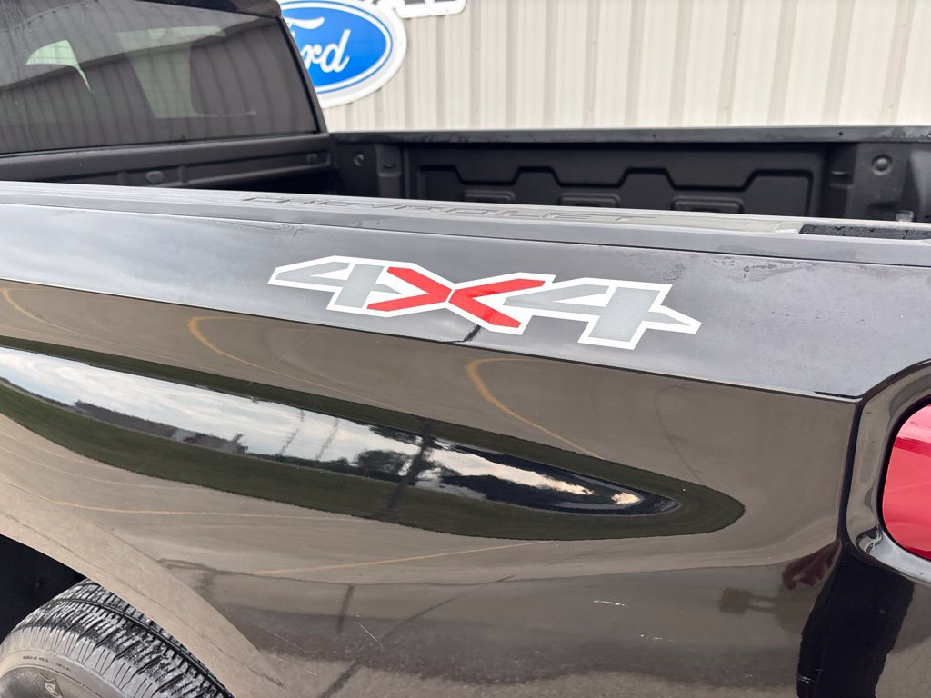 Used 2024 Chevrolet Silverado 1500 Custom w/ Rally Edition AWD/4WD image 10
