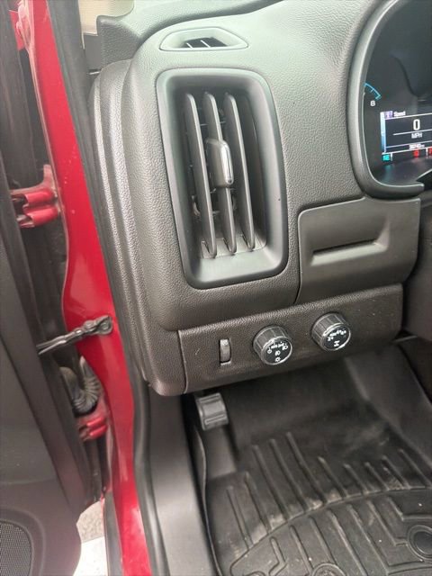 Used 2018 Chevrolet Colorado LT w/ LT Convenience Package image 14