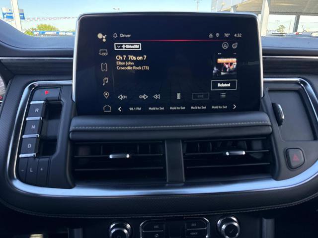 Used 2022 GMC Yukon XL SLT w/ SLT Premium Package image 27