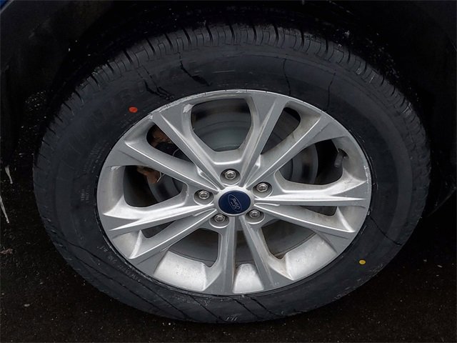 Certified 2018 Ford Escape SE w/ SE Sync 3 Package image 5