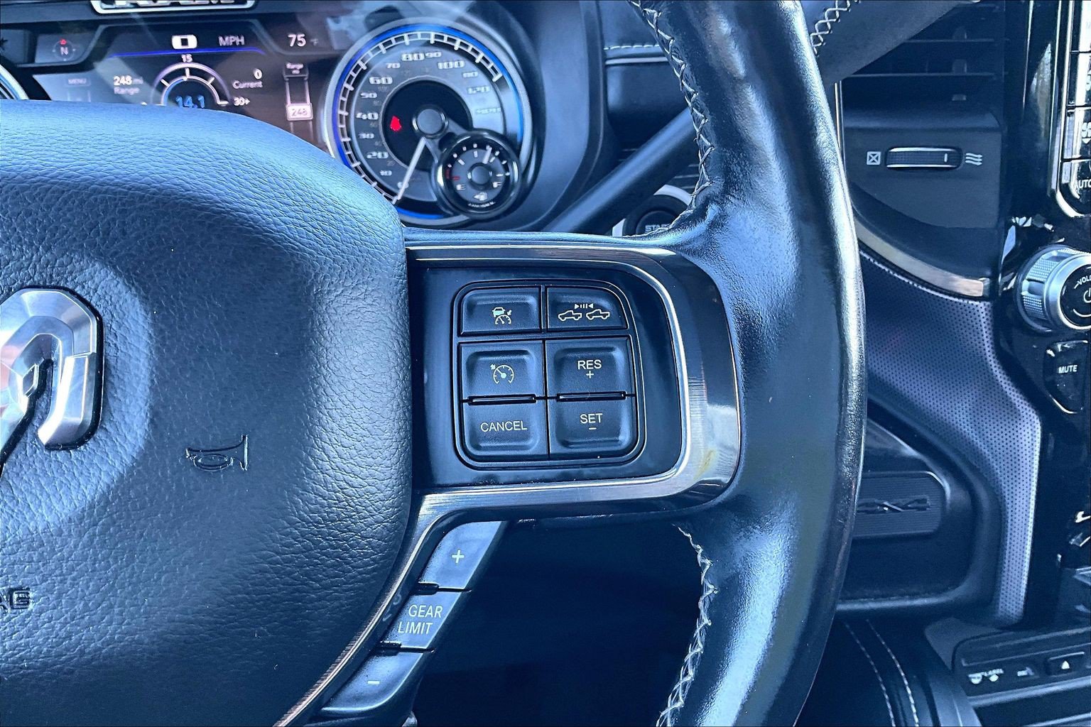 Used 2019 RAM 2500 Limited AWD/4WD image 13